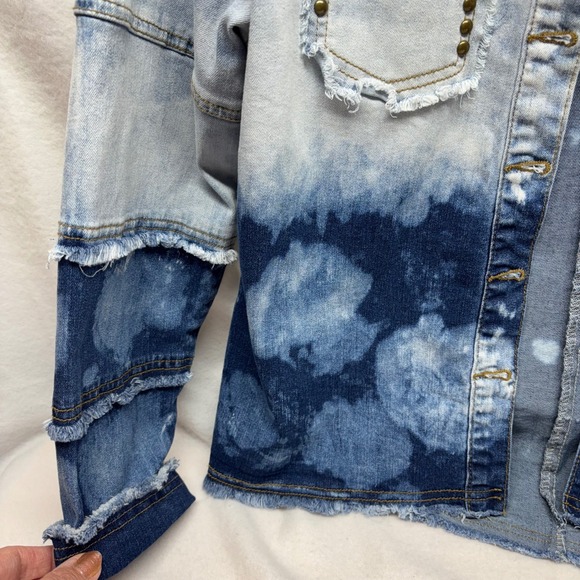 LUXE MODA Women's Distressed Studded Denim Jacket Blue Wash Size L - Picture 3 of 10